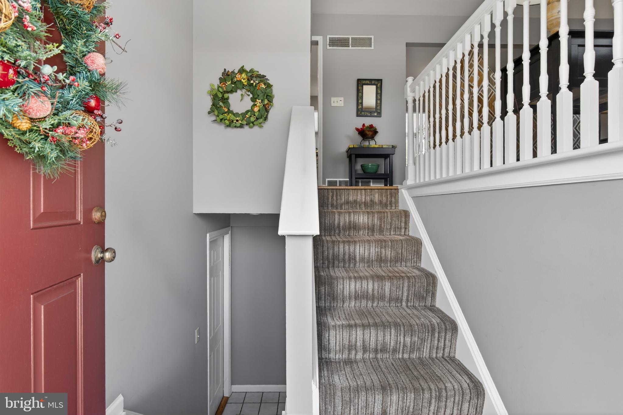 146 South Oak Street Lititz, PA 17543 - Photo 4 of 55 a view of entryway with wooden floor