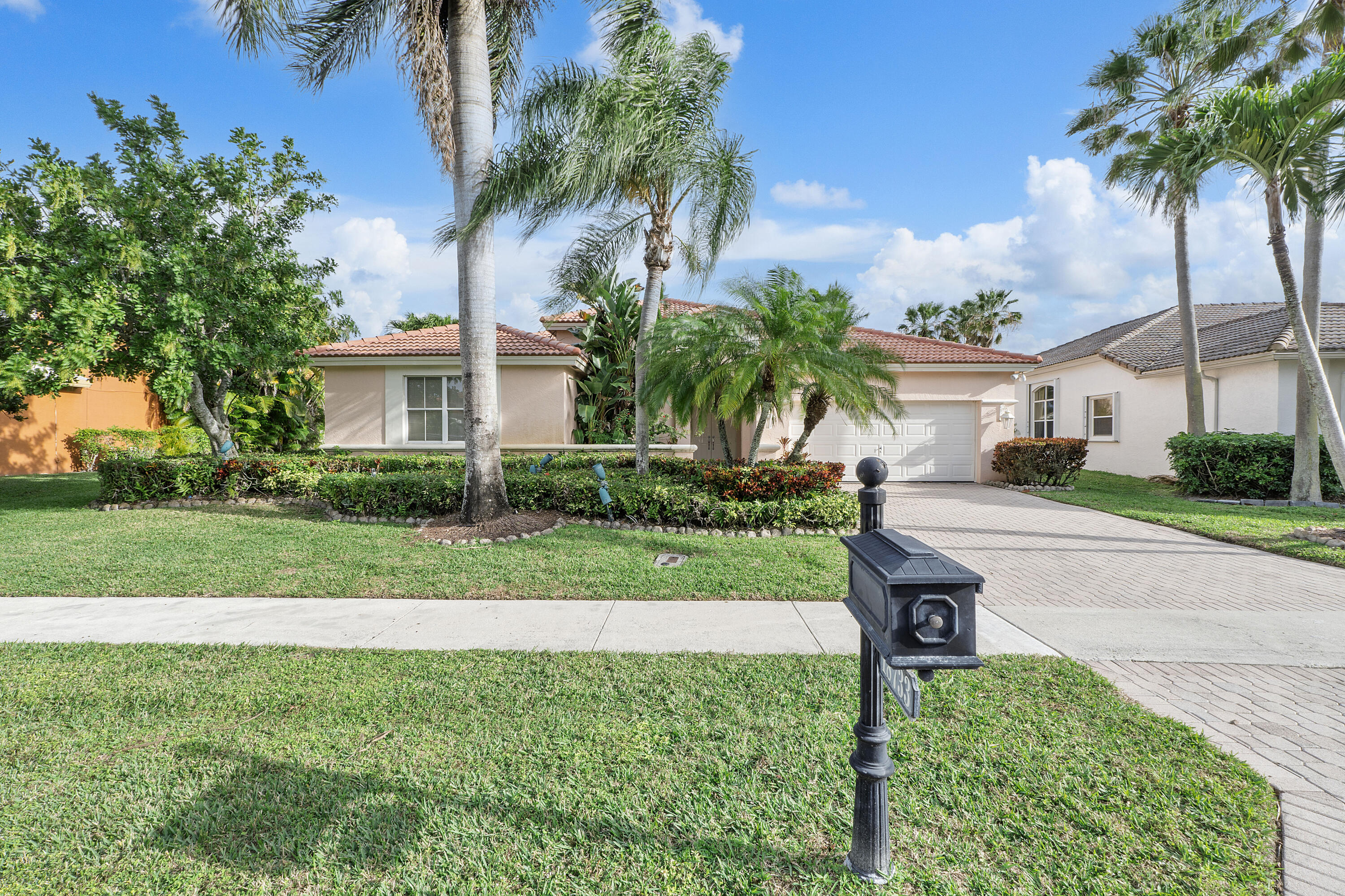 18733 Ocean Mist Drive Boca Raton, FL 33498 - Photo 2 of 23 18733 Ocean Mist Dr_004