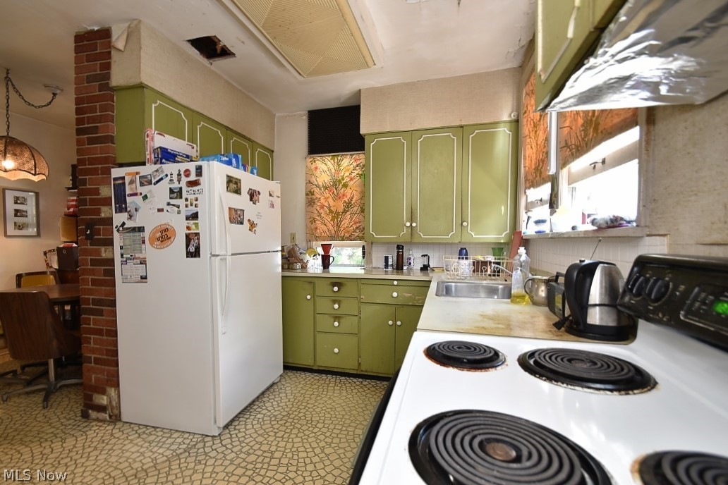 3643 Shannon Road Cleveland Heights, OH 44118 - Photo 9 of 23
