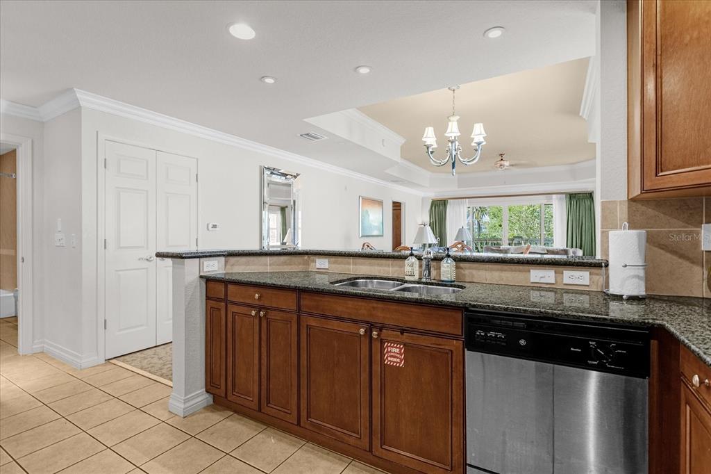 1106 Sunset View Circle, Unit 204 Reunion, FL 34747 - Photo 16 of 36 Gallery Image 16