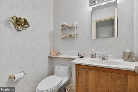 $1,100,000 | 8216 Inverness Hollow Terrace, Potomac, MD 20854