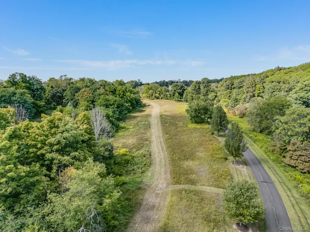 $1,250,000 | 31 Oak Grove Road, Clinton Corners, NY 12514