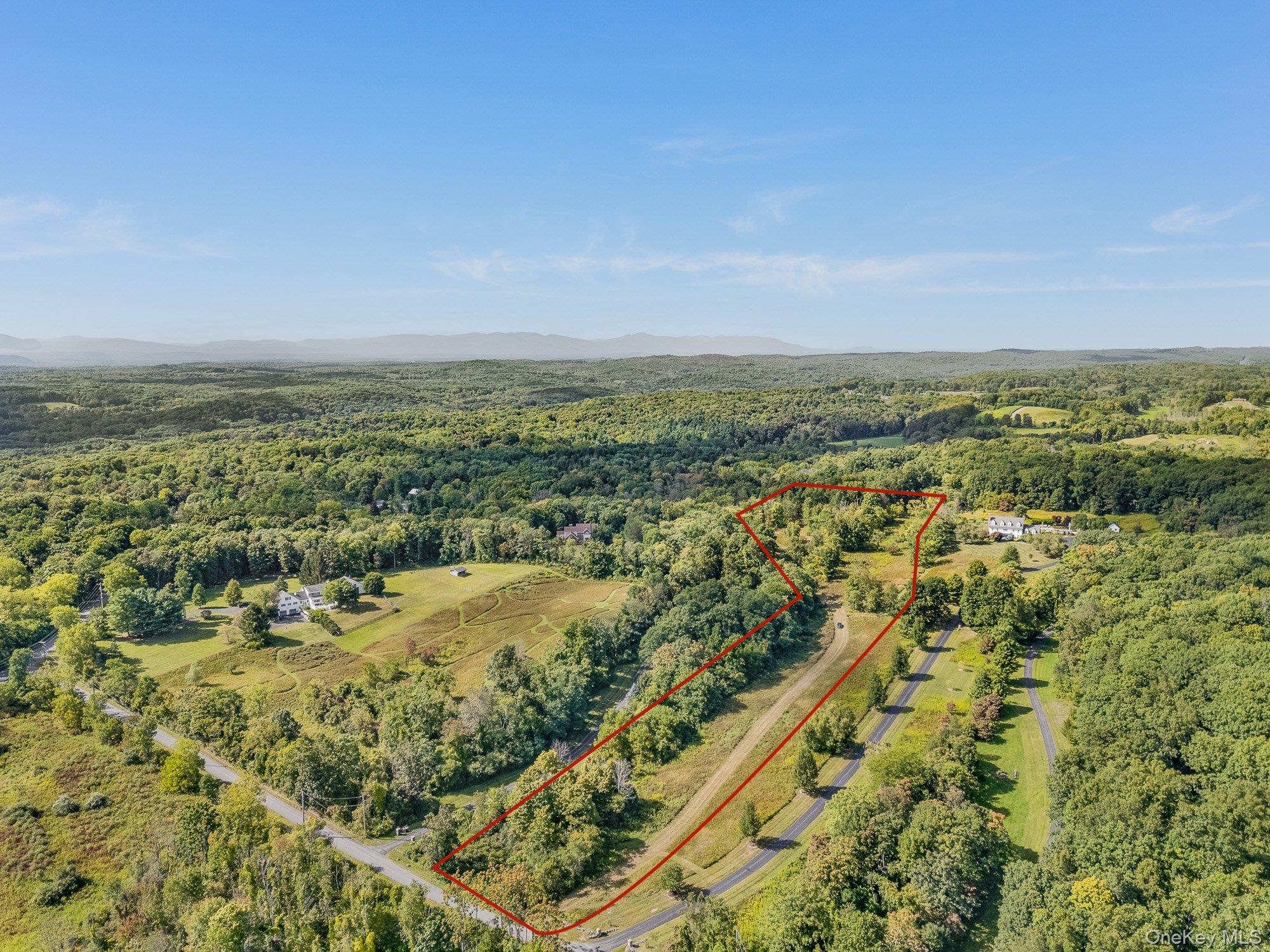 31 Oak Grove Road Clinton Corners, NY 12514 - Photo 3 of 15 a view of city and ocean