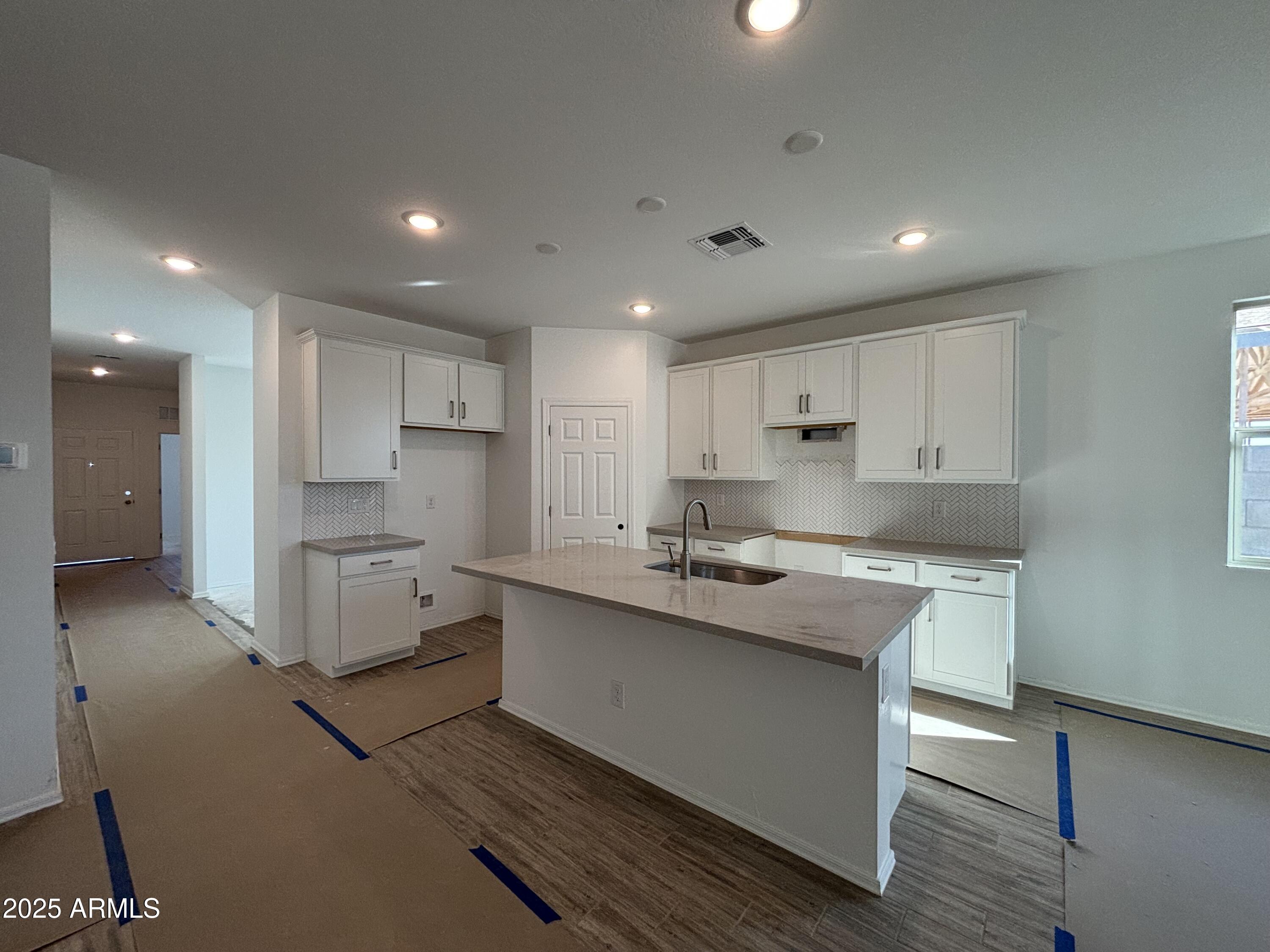 47761 West Moeller Road Maricopa, AZ 85139 - Photo 7 of 29 06 Kitchen