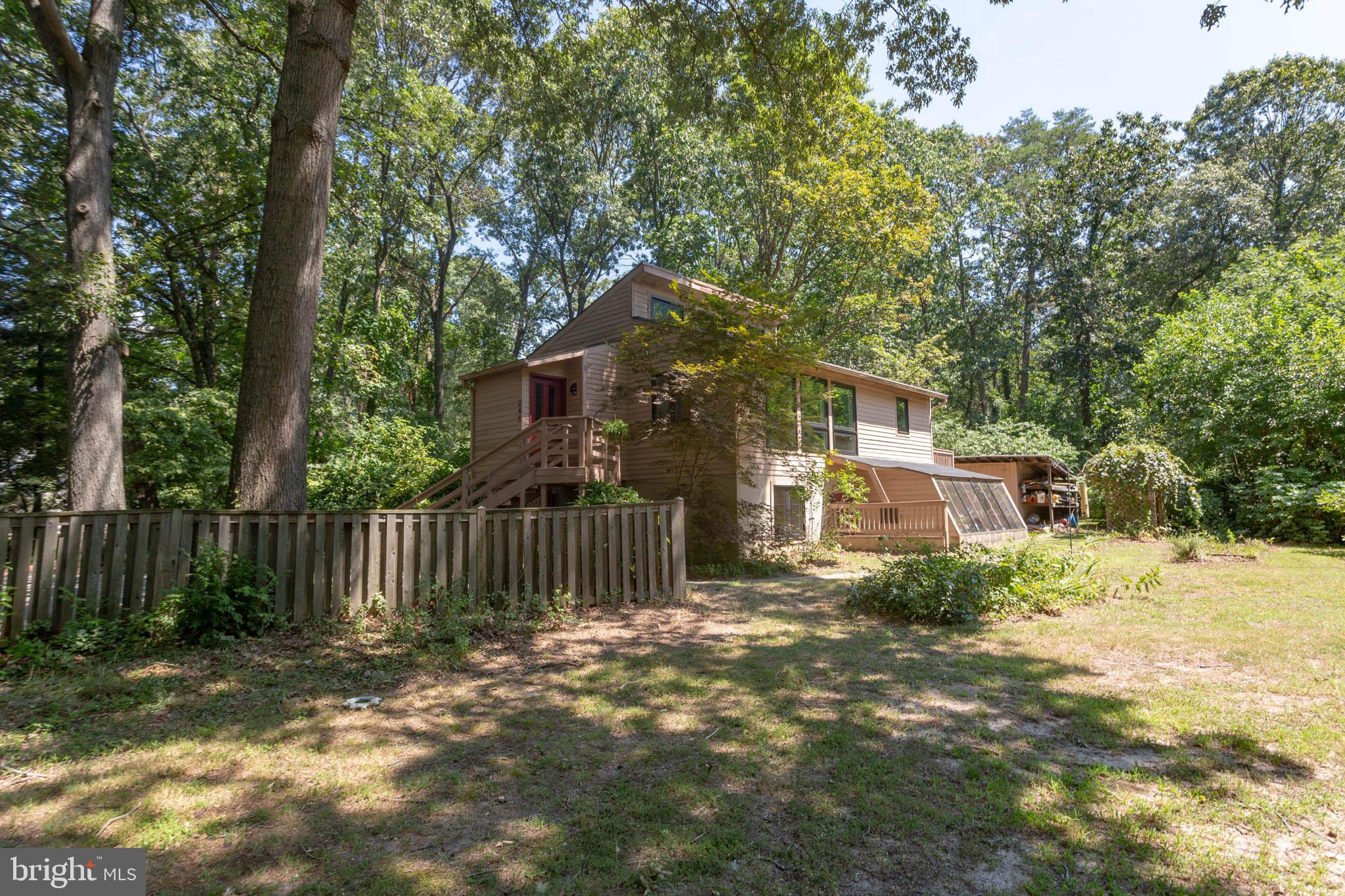 245 Beachwood Road Pasadena, MD 21122 - Photo 2 of 28 Gallery Image 2