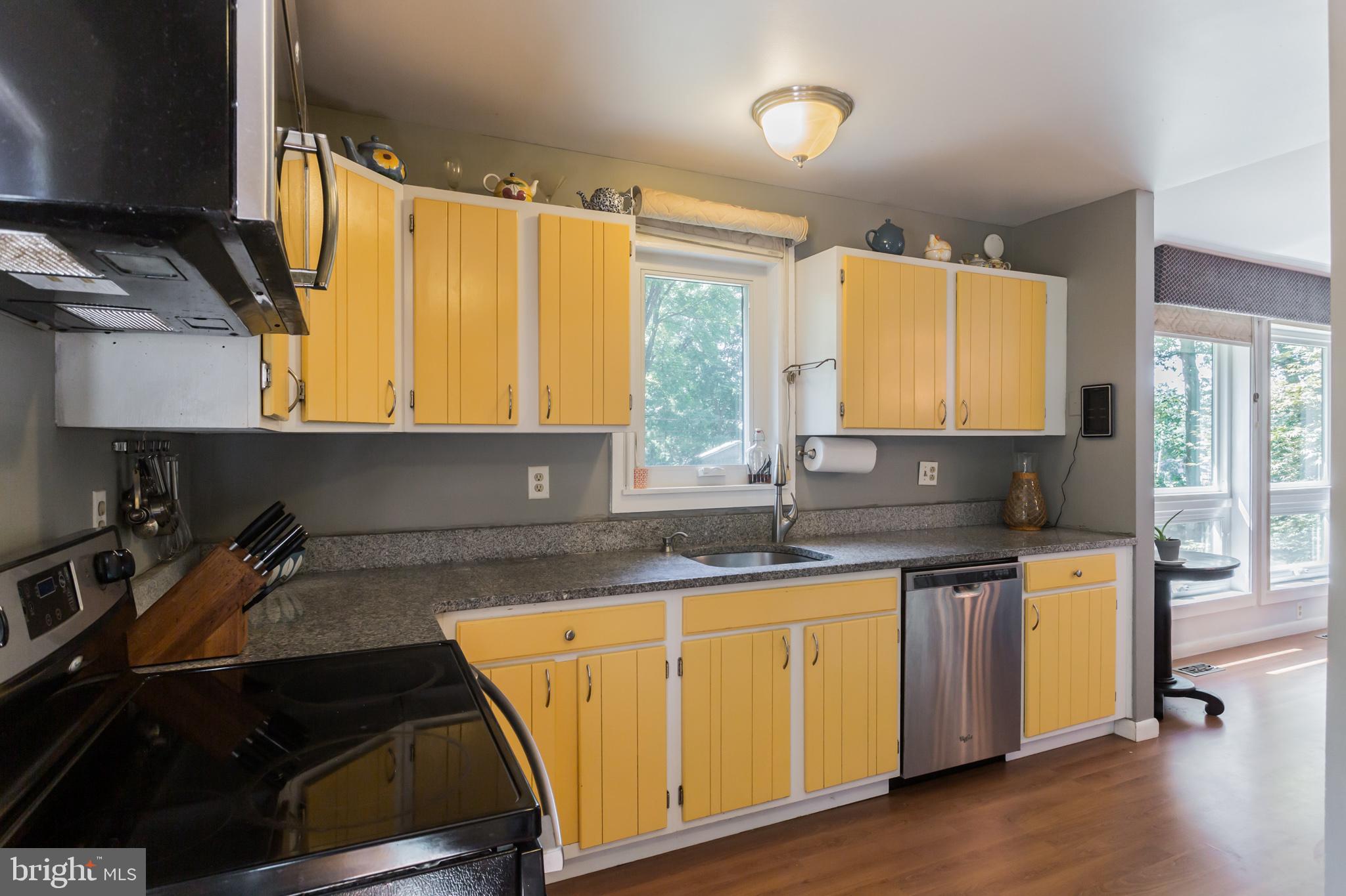 245 Beachwood Road Pasadena, MD 21122 - Photo 12 of 28 Gallery Image 12