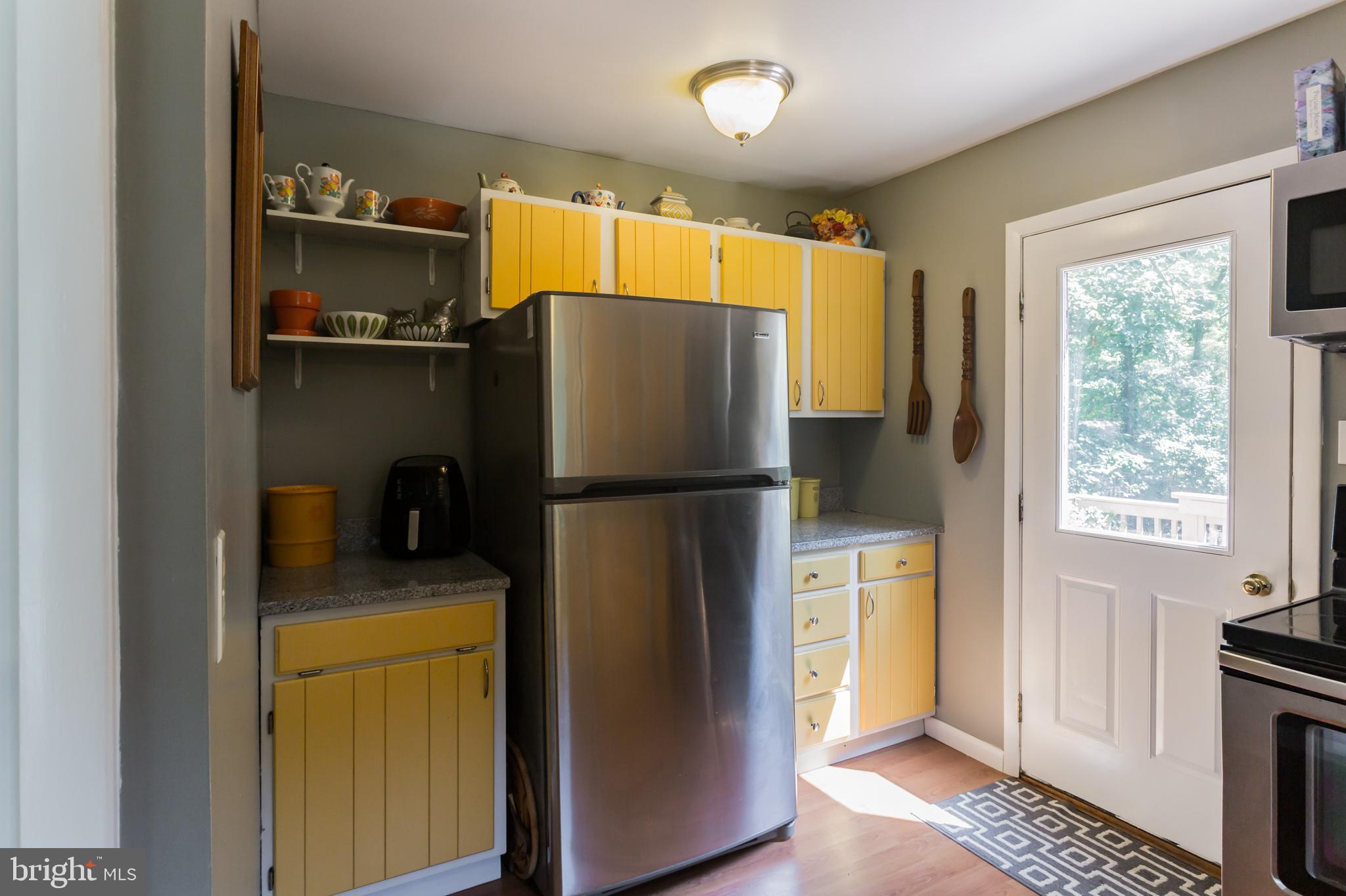 245 Beachwood Road Pasadena, MD 21122 - Photo 13 of 28 Gallery Image 13
