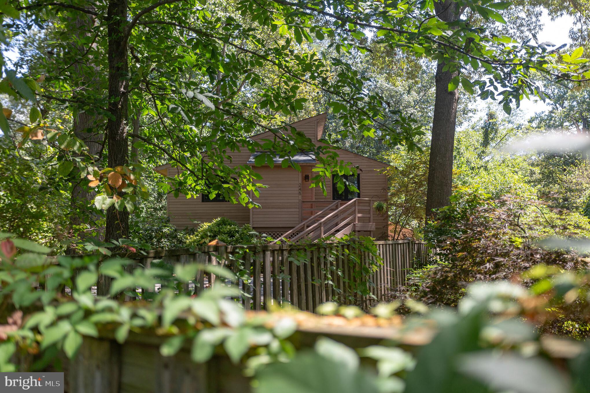 245 Beachwood Road Pasadena, MD 21122 - Photo 3 of 28 Gallery Image 3