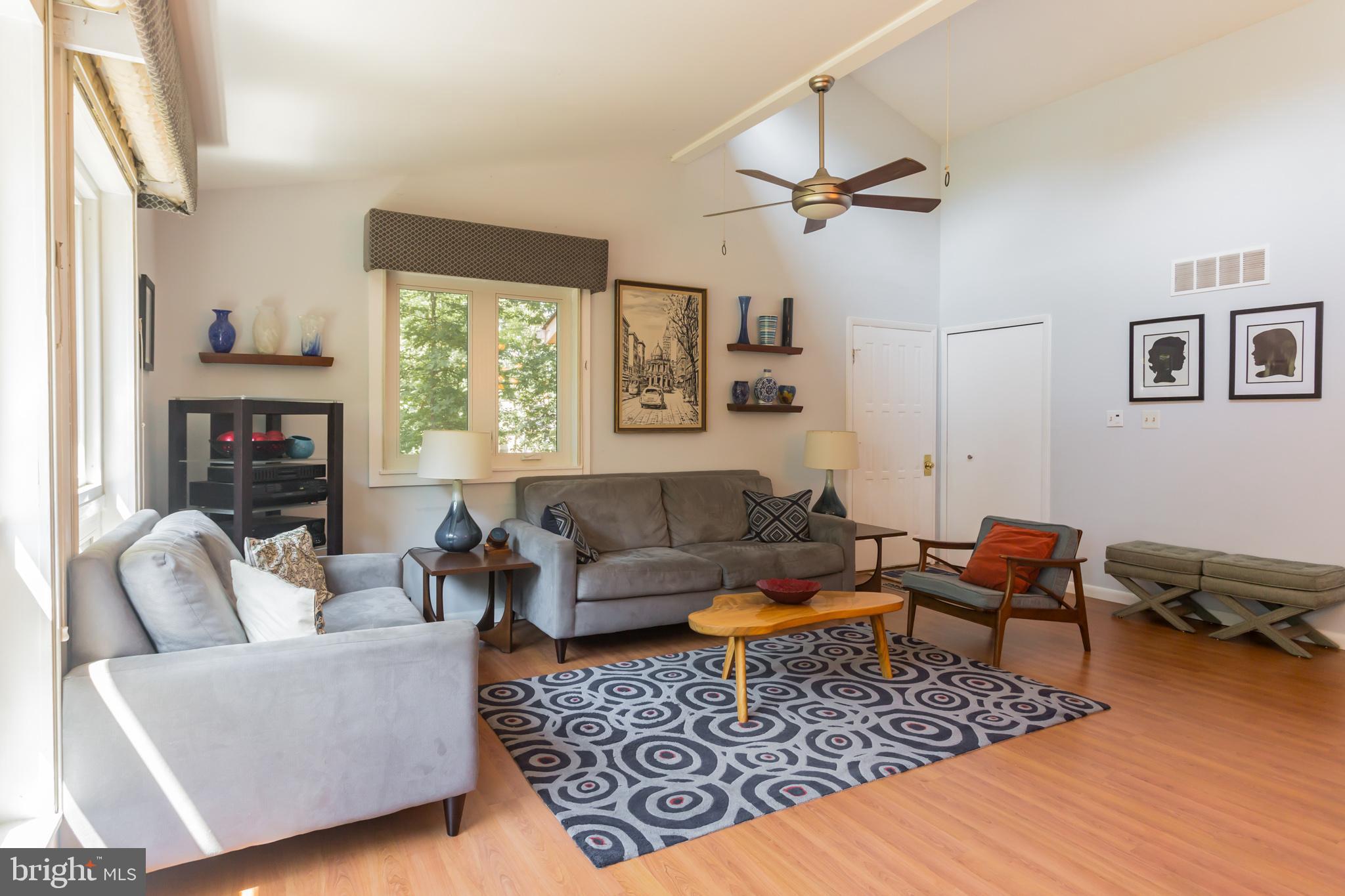 245 Beachwood Road Pasadena, MD 21122 - Photo 6 of 28 Gallery Image 6