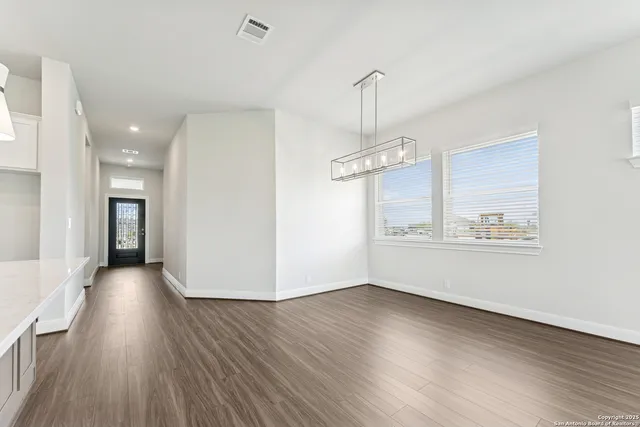 $349,990 | 8219 Wellstone, Schertz, TX 78154