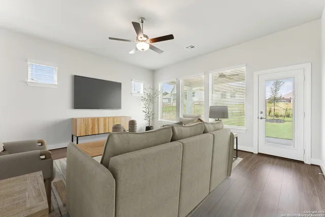 $349,990 | 8219 Wellstone, Schertz, TX 78154