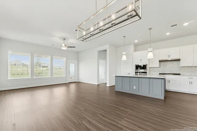 $349,990 | 8219 Wellstone, Schertz, TX 78154