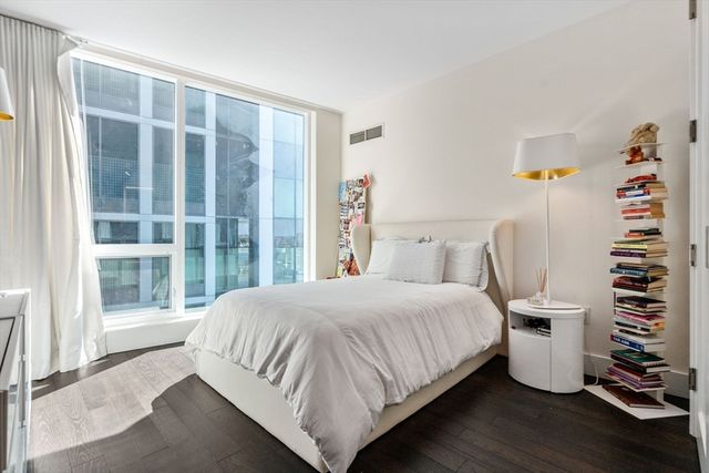 $4,750,000 | 22 Liberty Drive, Unit U9M, Boston, MA 02210