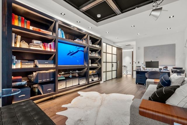 $4,750,000 | 22 Liberty Drive, Unit U9M, Boston, MA 02210