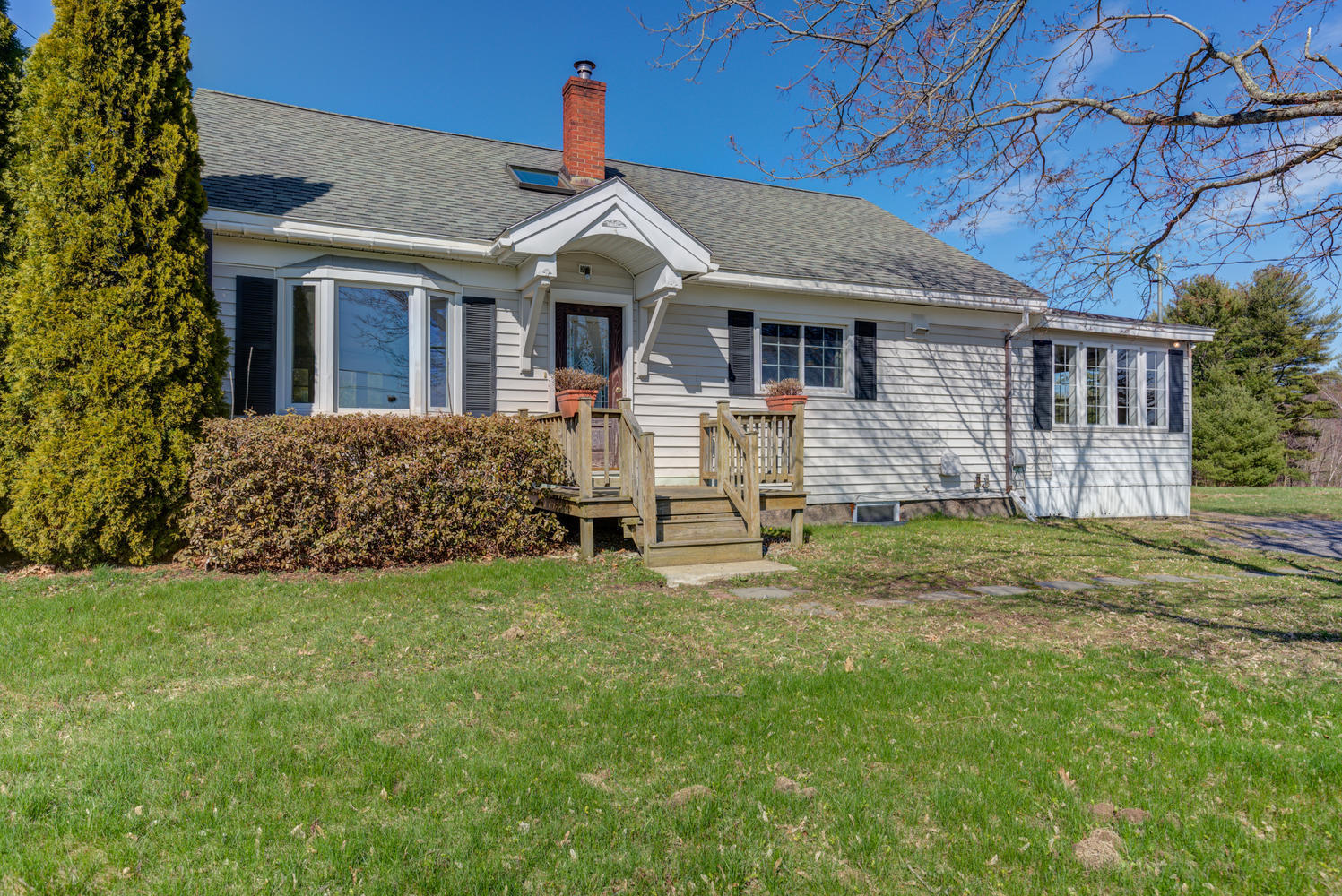 208 Old Alfred Road Arundel, ME 04046 - Photo 2 of 40 208 Old Alfred Rd Arundel ME-large-003-0