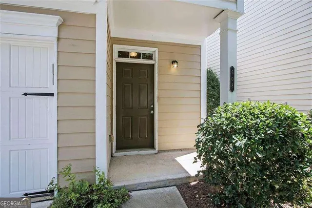 $2,300 | 608 Lofty Lane, Atlanta, GA 30331