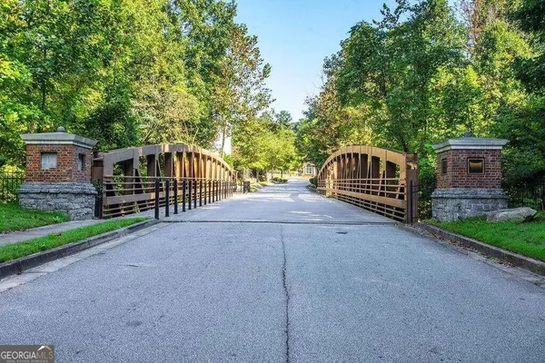 $2,275 | 608 Lofty Lane, Atlanta, GA 30331