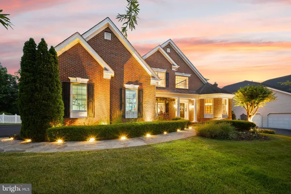 $1,600,000 | 20247 Kiawah Island Drive, Ashburn, VA 20147