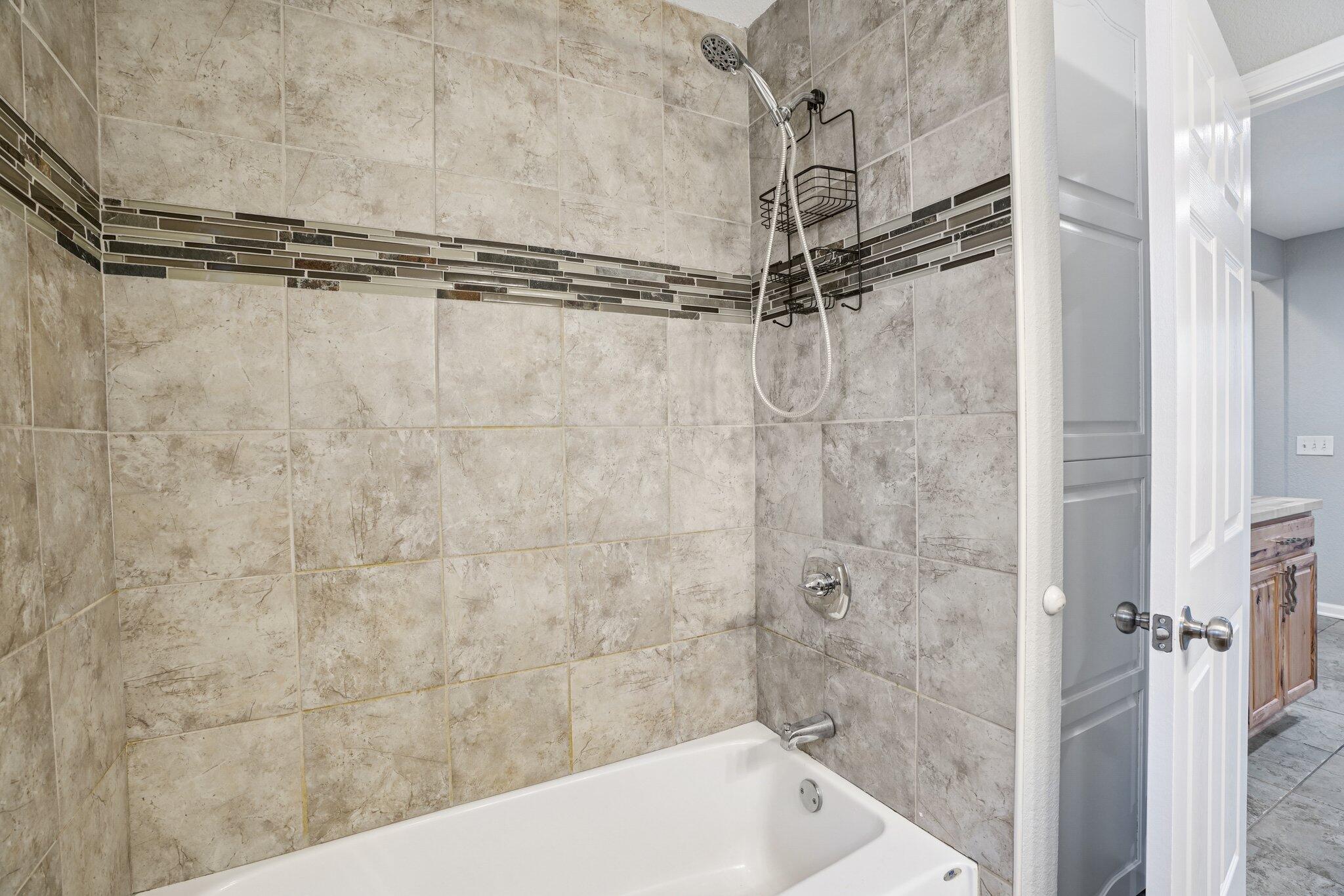 W1019 Narcissus Road Bloomfield, WI 53128 - Photo 18 of 35 21-web-or-mls-W1019 Narcissus Rd-S1912-0