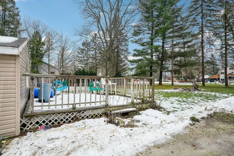 $250,000 | W1019 Narcissus Road, Bloomfield, WI 53128