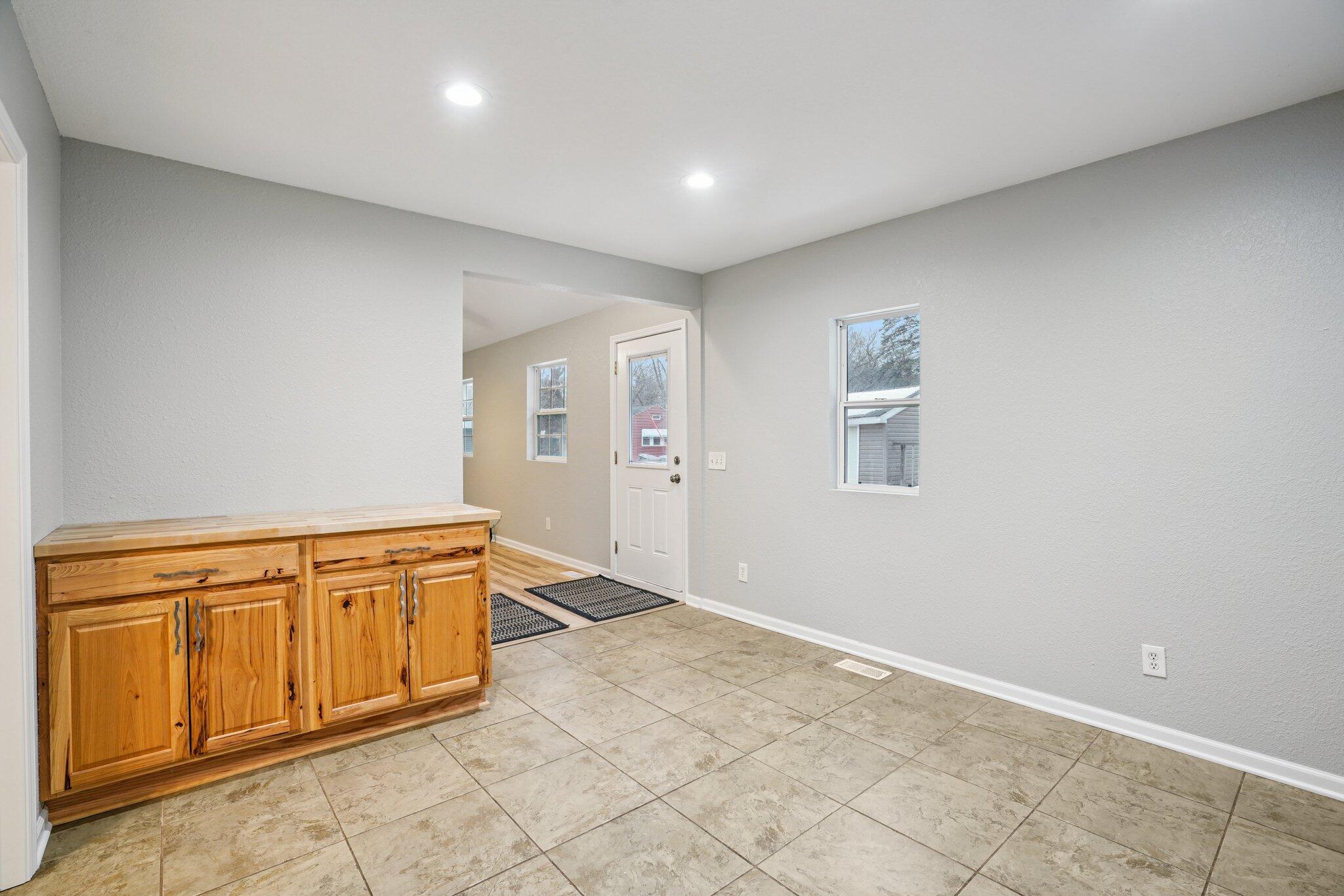 W1019 Narcissus Road Bloomfield, WI 53128 - Photo 6 of 35 17-web-or-mls-W1019 Narcissus Rd-S1912-0