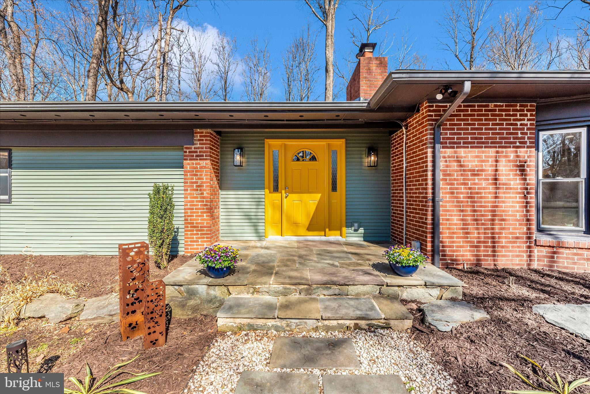 14015 Berryville Road Darnestown, MD 20874 - Photo 4 of 53 Front entrance
