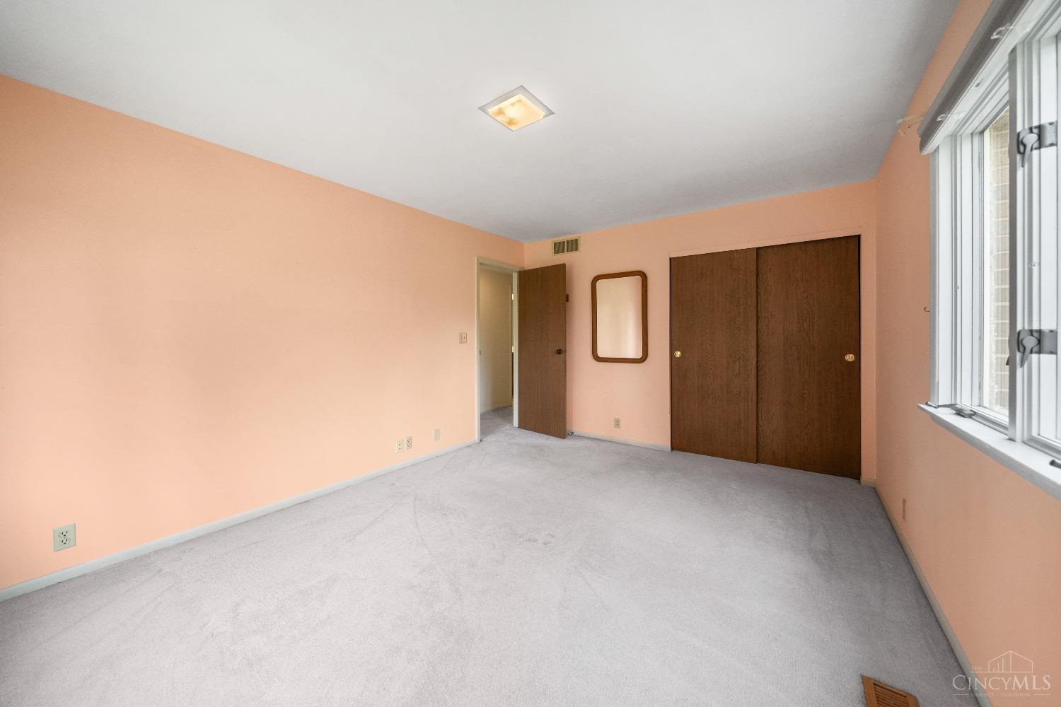 6515 Thompson Road Cincinnati, OH 45247 - Photo 43 of 81
