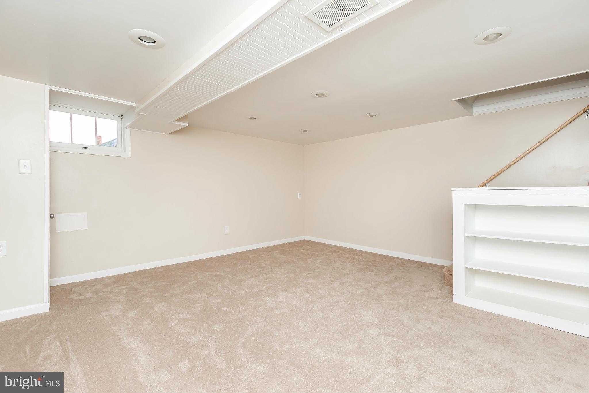 334 Grovethorn Road Baltimore, MD 21220 - Photo 14 of 28 Family Room