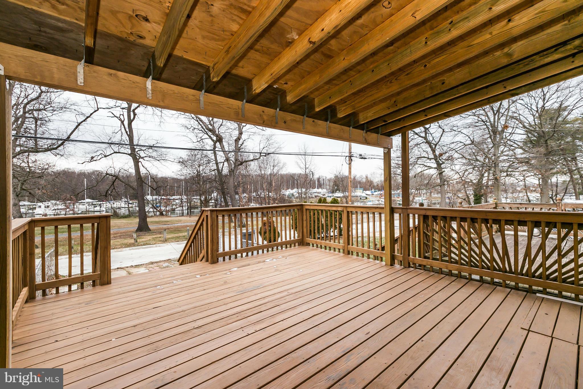 334 Grovethorn Road Baltimore, MD 21220 - Photo 18 of 28 Covered deck