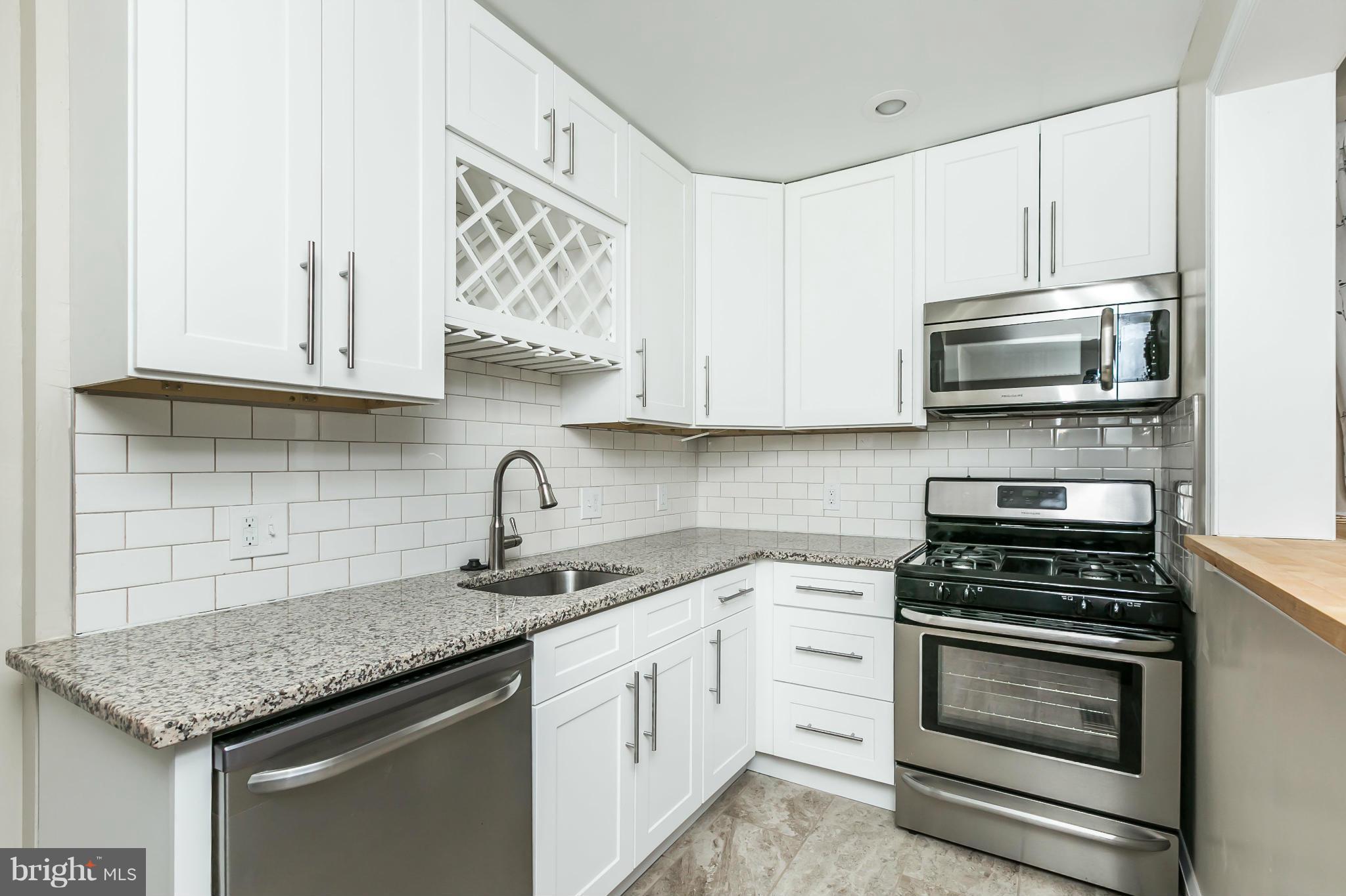 334 Grovethorn Road Baltimore, MD 21220 - Photo 4 of 28 Kitchen