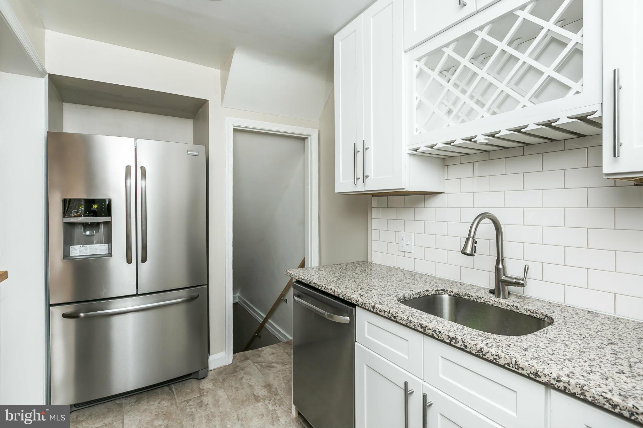 334 Grovethorn Road Baltimore, MD 21220 - Photo 7 of 28 Kitchen