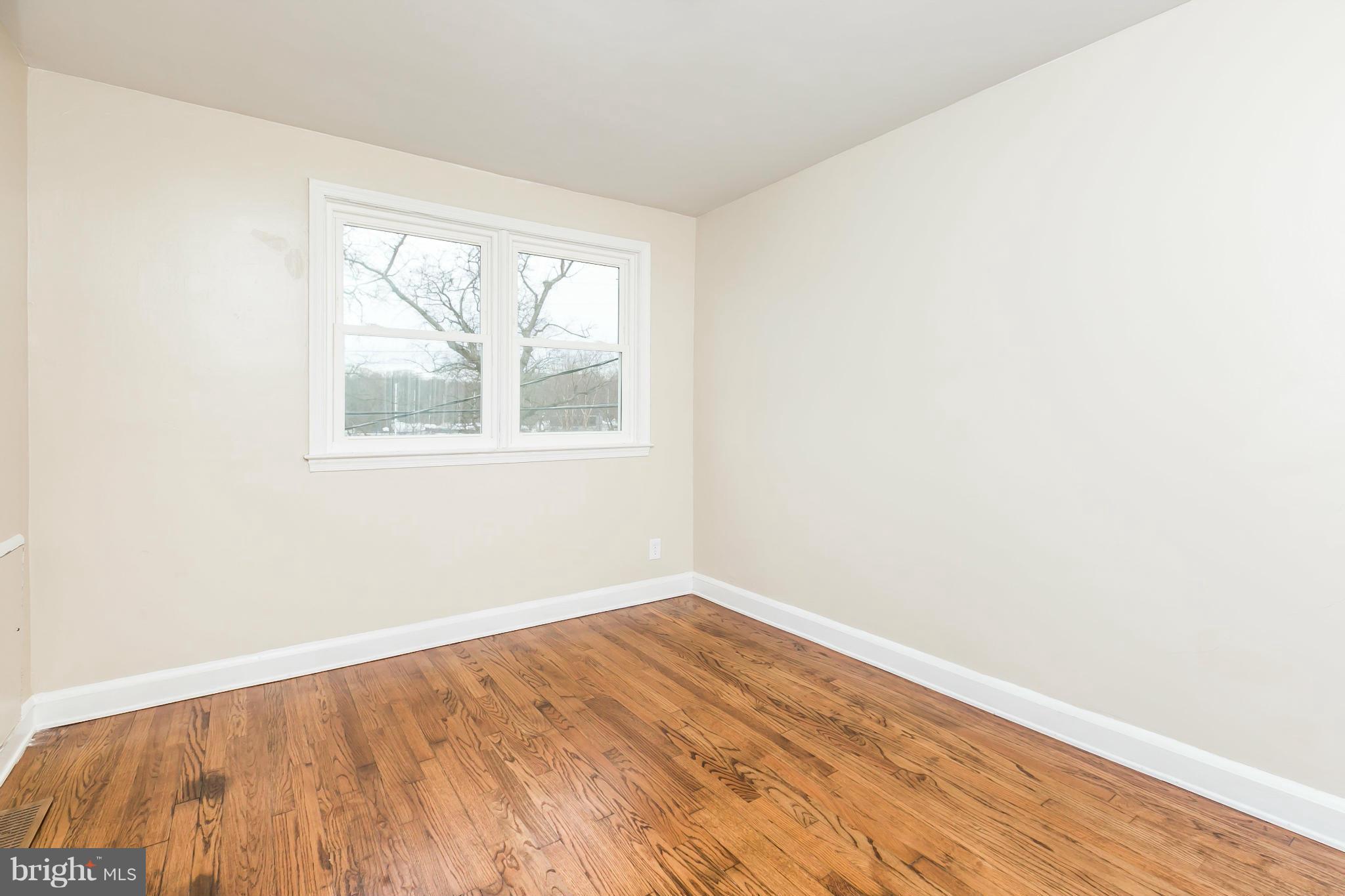 334 Grovethorn Road Baltimore, MD 21220 - Photo 10 of 28 Bedroom (Master)