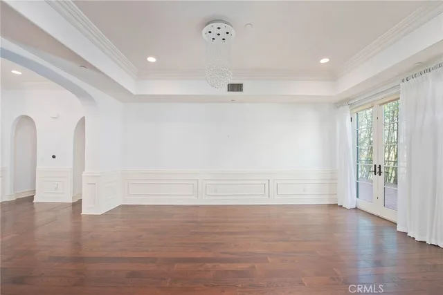 $2,850,000 | 558 Hillgreen Drive, Unit 207, Beverly Hills, CA 90212