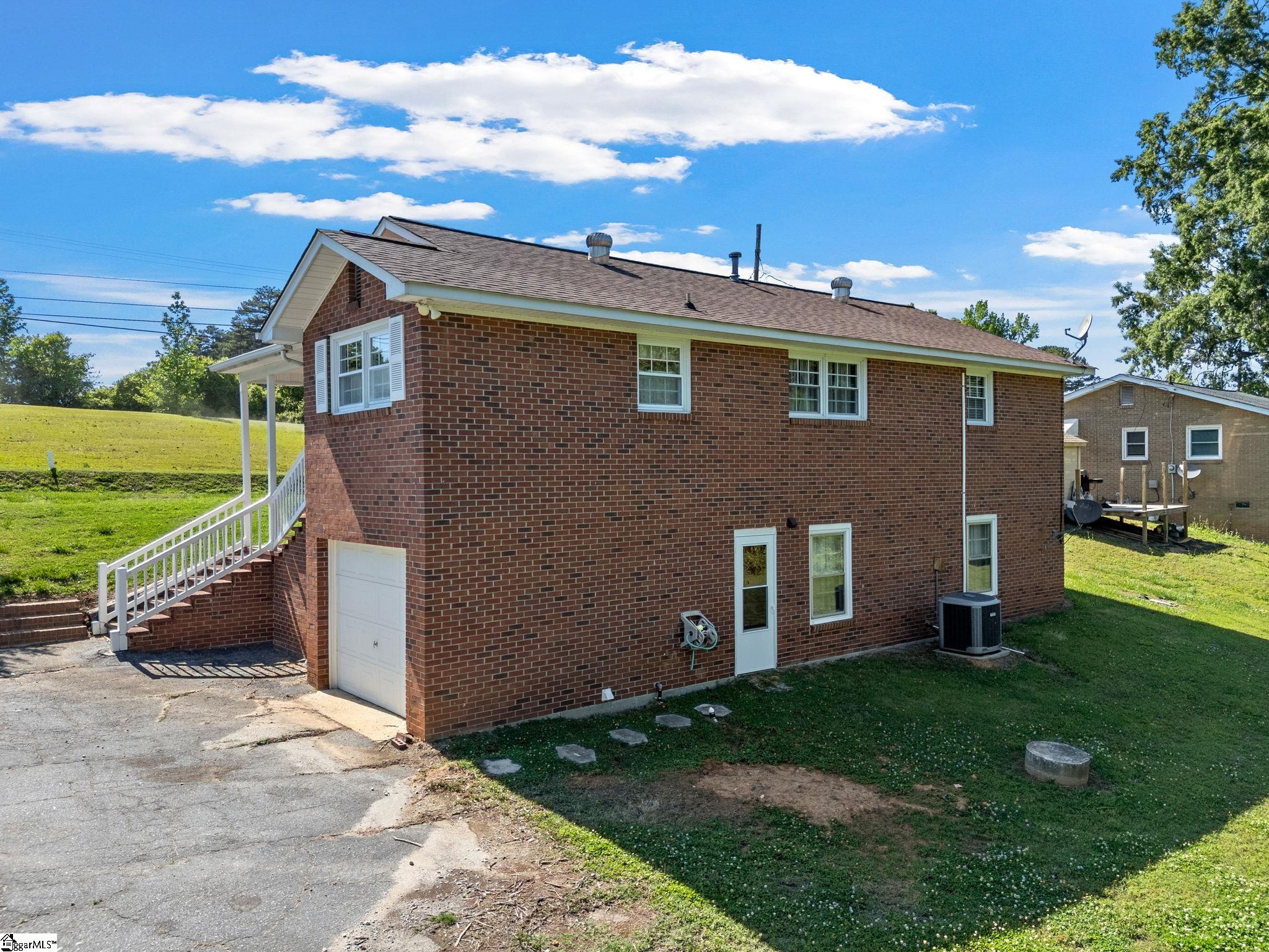 504 Peach Orchard Road Union, SC 29379 - Photo 11 of 41