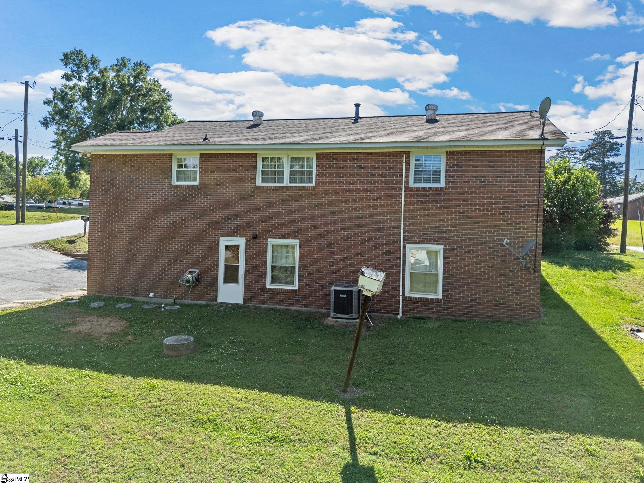 504 Peach Orchard Road Union, SC 29379 - Photo 12 of 41
