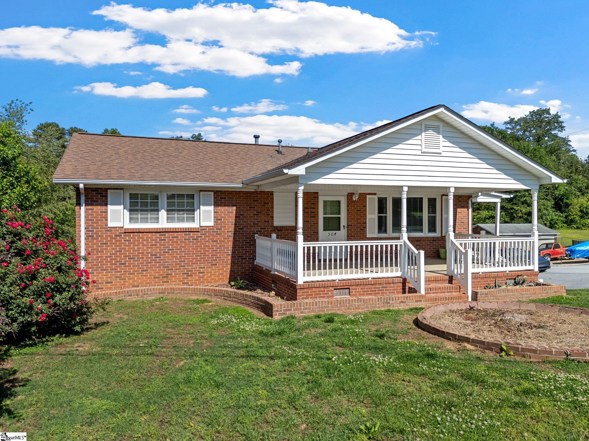 504 Peach Orchard Road Union, SC 29379 - Photo 2 of 41