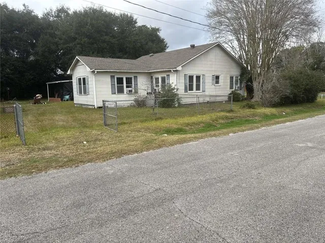 $74,900 | 1728 Maude Avenue, Abbeville, LA 70510