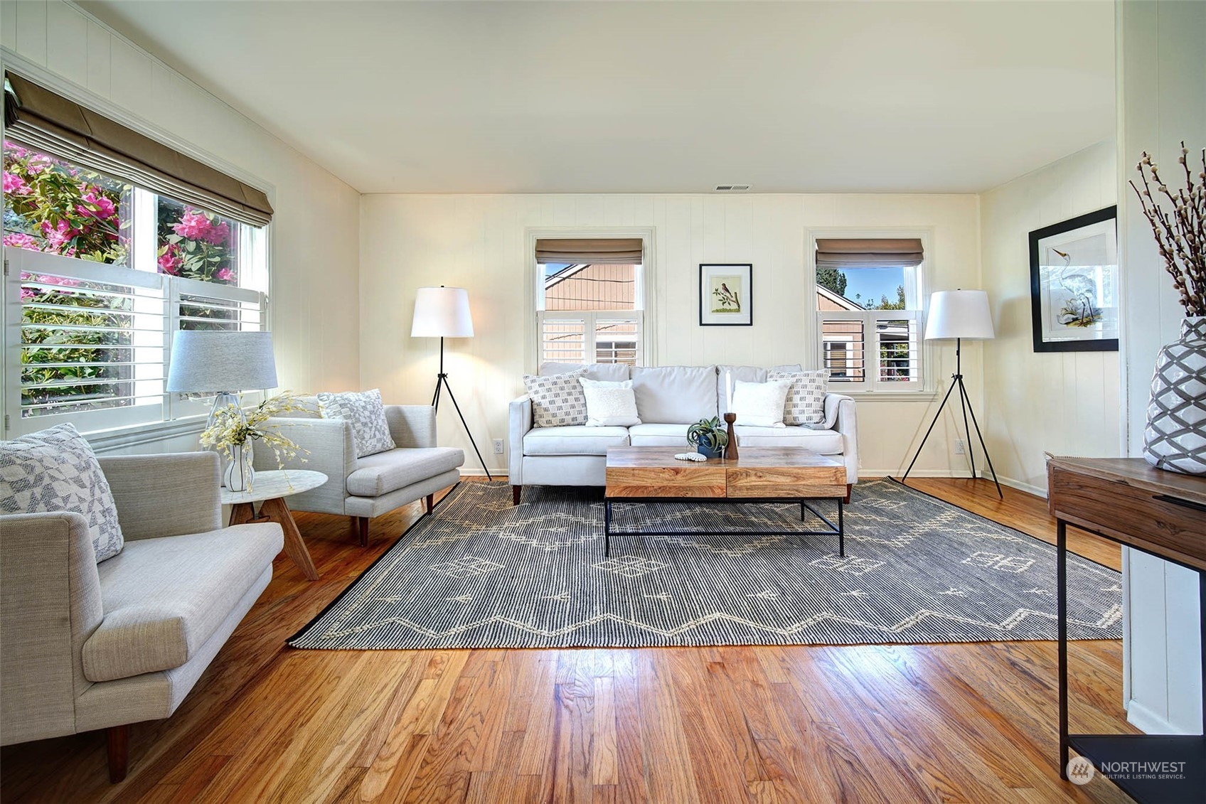 4100 Southwest Ida Street Seattle, WA 98136 - Photo 4 of 32 a living room with furniture and a rug