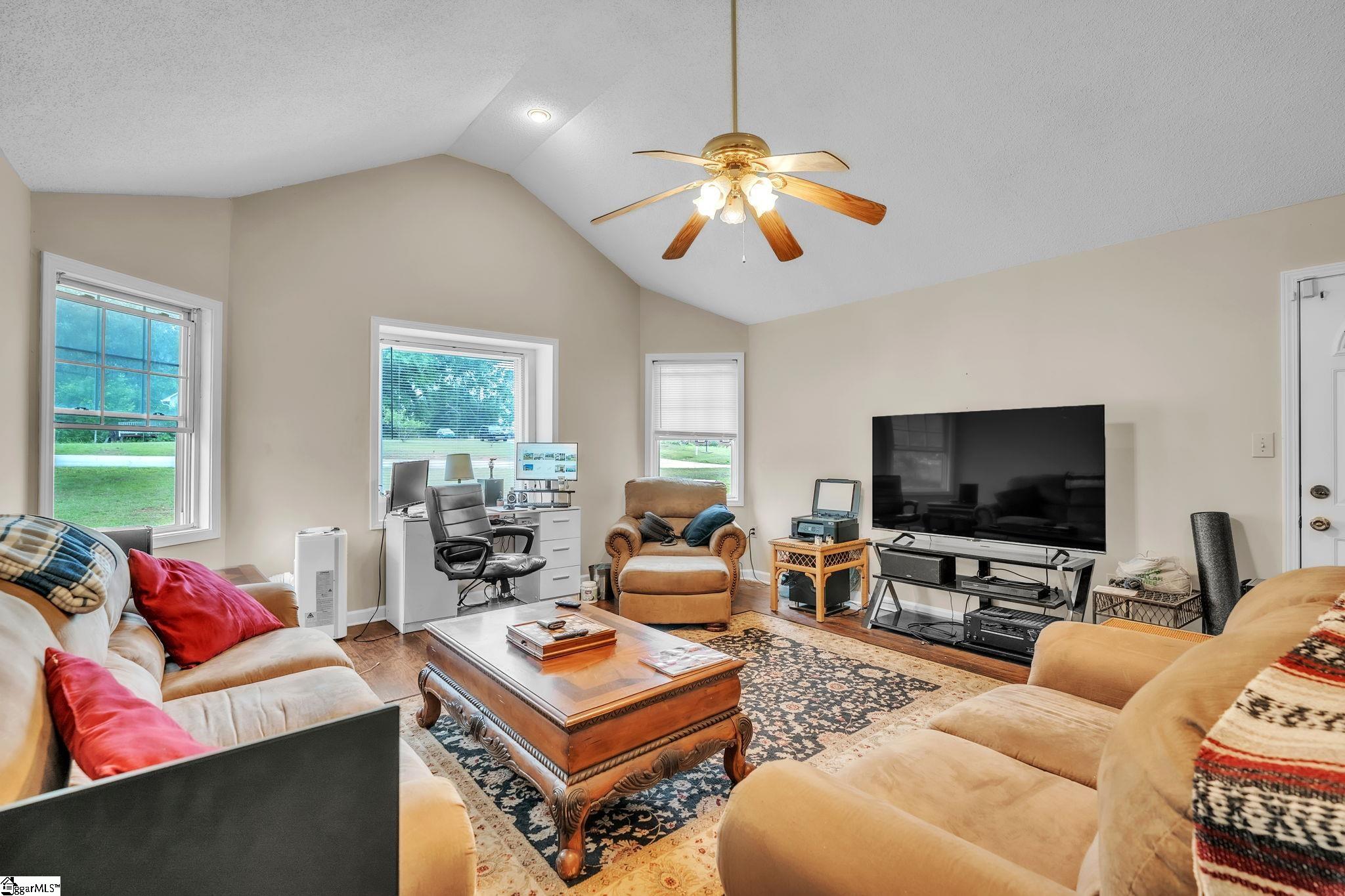 212 Seigler Road Pelzer, SC 29669 - Photo 8 of 39