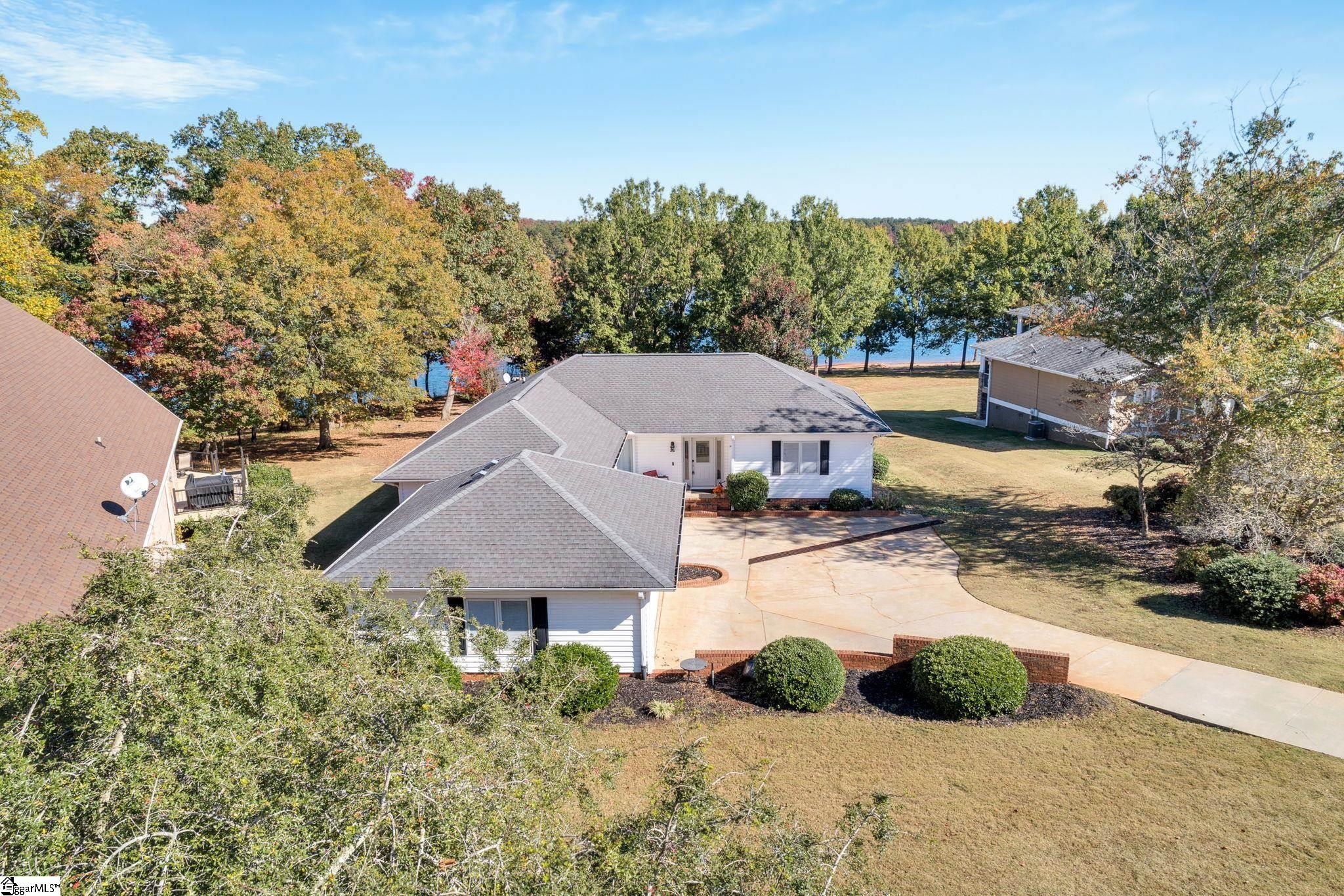 1143 Cherokee Road Townville, SC 29689 - Photo 3 of 36 Gallery Image 3