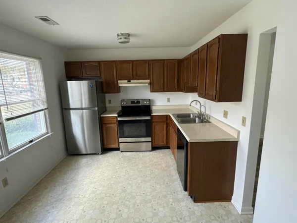 $246,500 | 100 Franklin Parke Court Southwest, Christiansburg, VA 24073