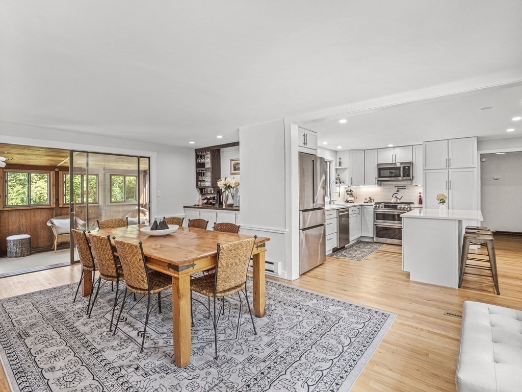 33 Amble Road Chelmsford, MA 01824 - Photo 11 of 42