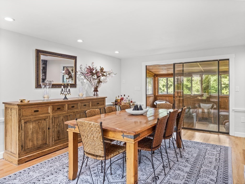33 Amble Road Chelmsford, MA 01824 - Photo 13 of 42