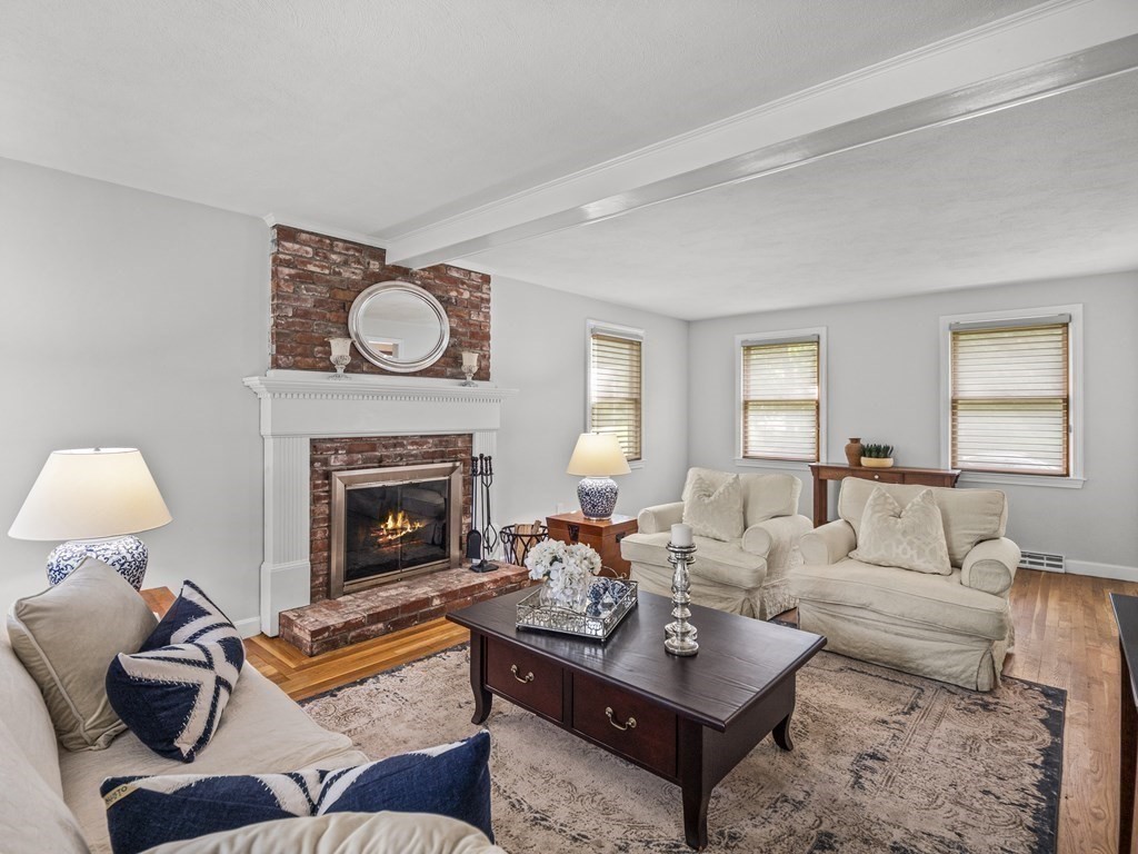 33 Amble Road Chelmsford, MA 01824 - Photo 18 of 42