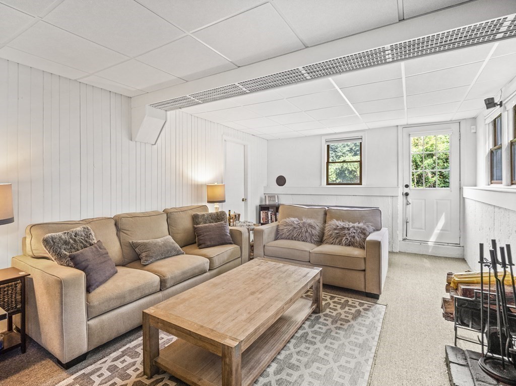 33 Amble Road Chelmsford, MA 01824 - Photo 33 of 42