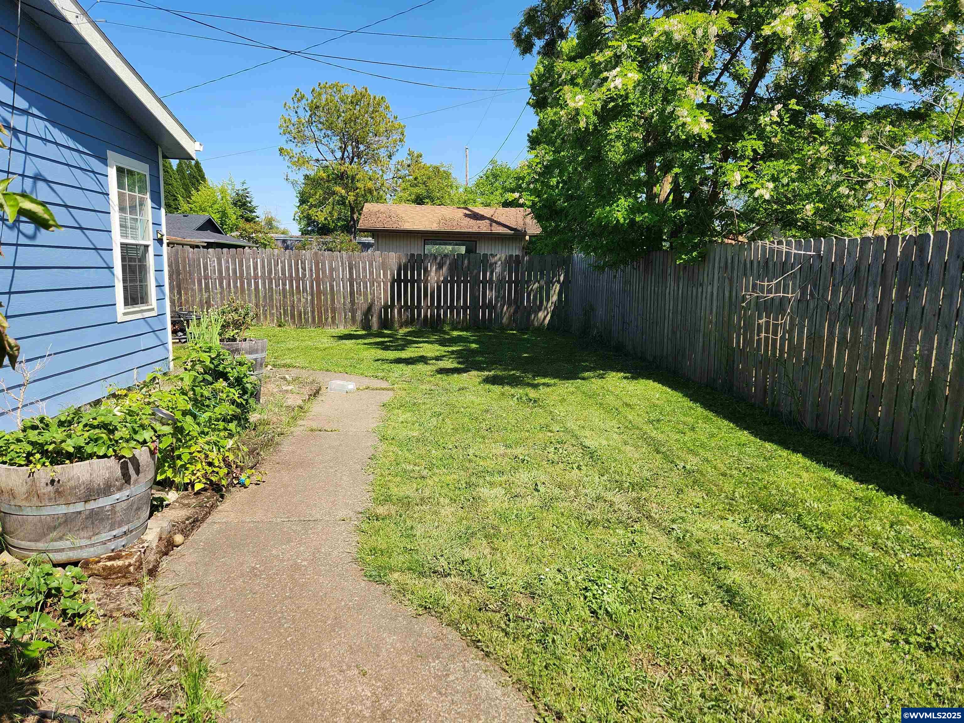 1050 West Maple Street Lebanon, OR 97355 - Photo 28 of 34 Gallery Image 28
