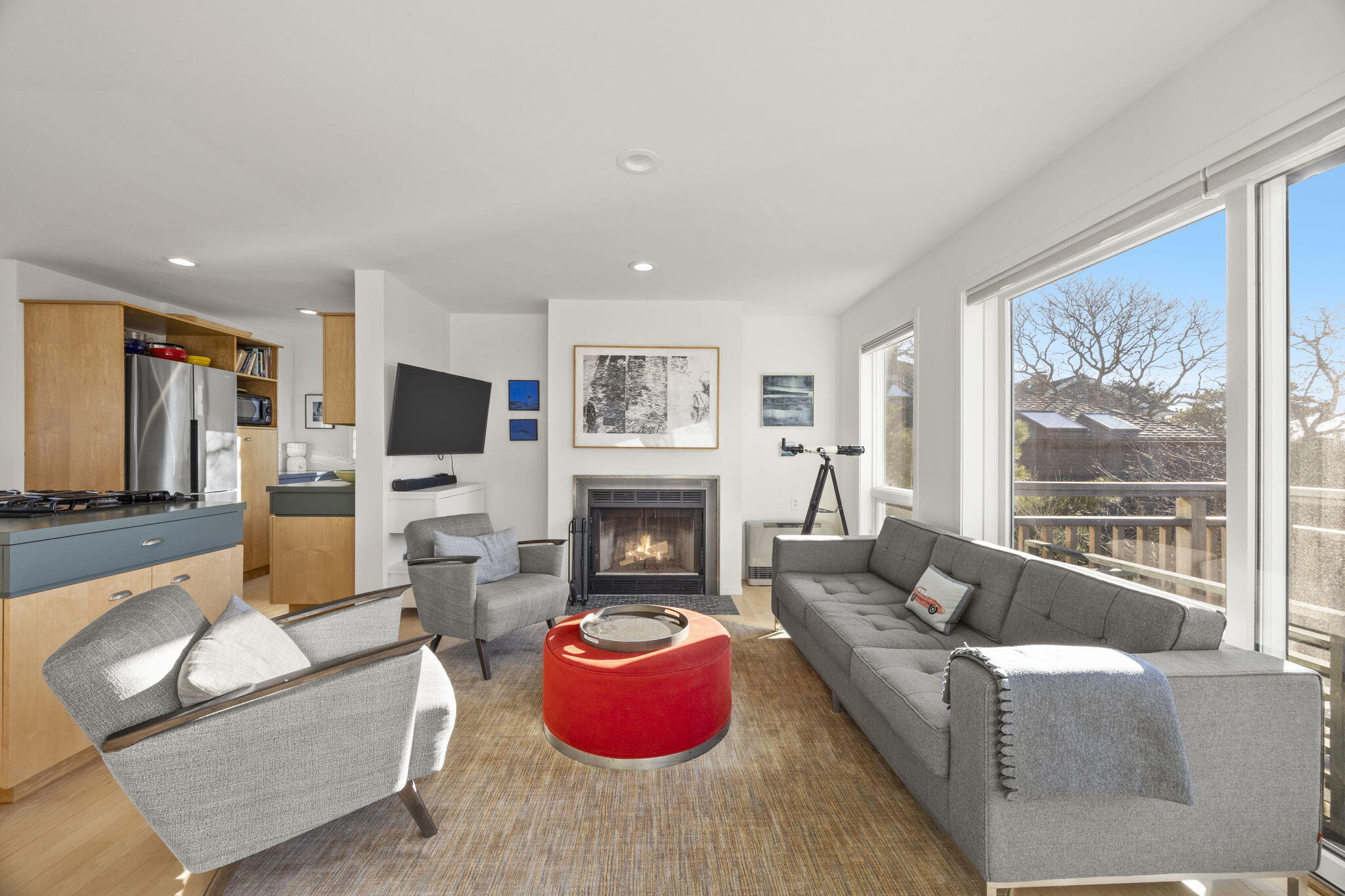 9 Thistlemore Road Provincetown, MA 02657 - Photo 12 of 44 1000014901