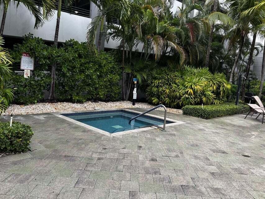 1660 Renaissance Commons Boulevard, Unit 2619 Boynton Beach, FL 33426 - Photo 14 of 20 Hot tub