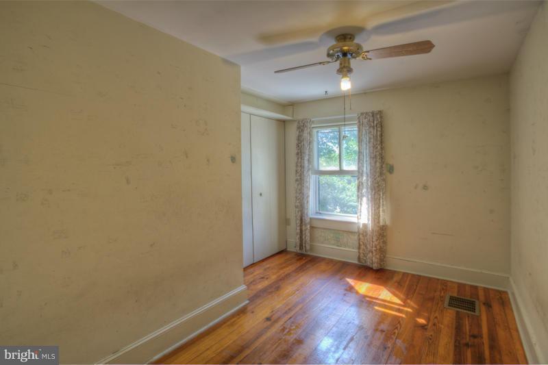 280 Poplar Road Fredericksburg, VA 22406 - Photo 12 of 20 Bedroom 2