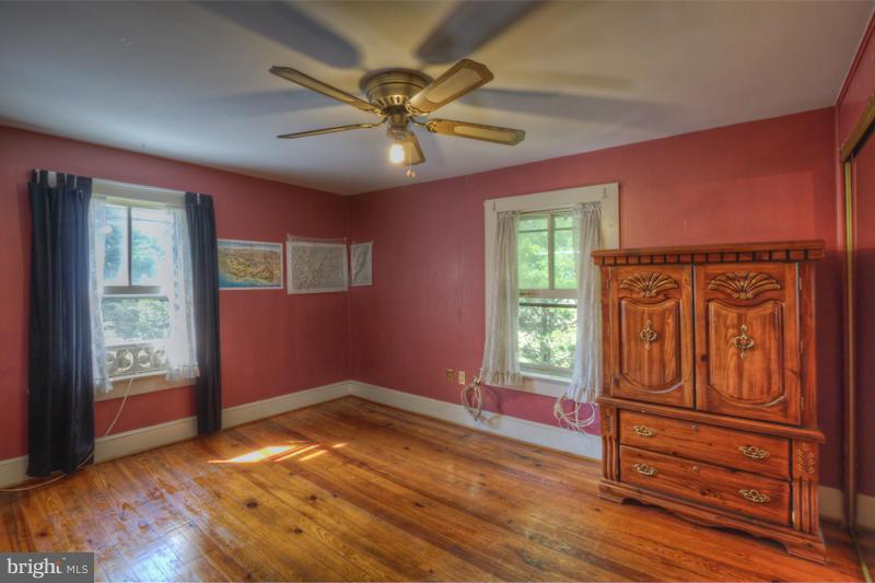 280 Poplar Road Fredericksburg, VA 22406 - Photo 13 of 20 Bedroom 3